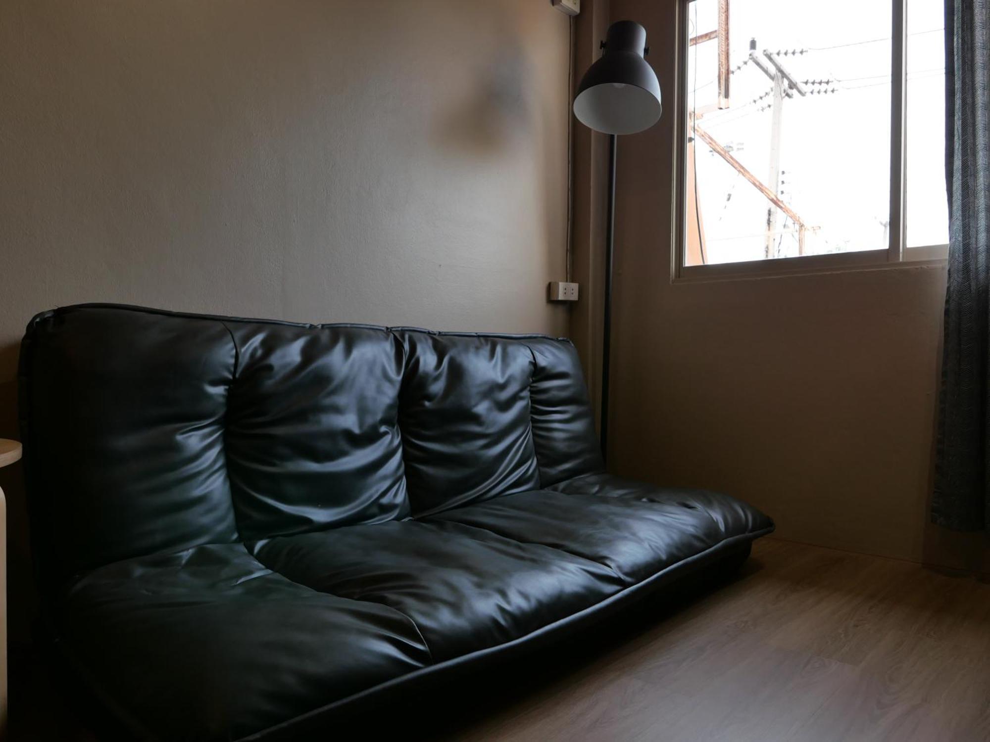 Films House Hostel Bang Saen Ngoại thất bức ảnh