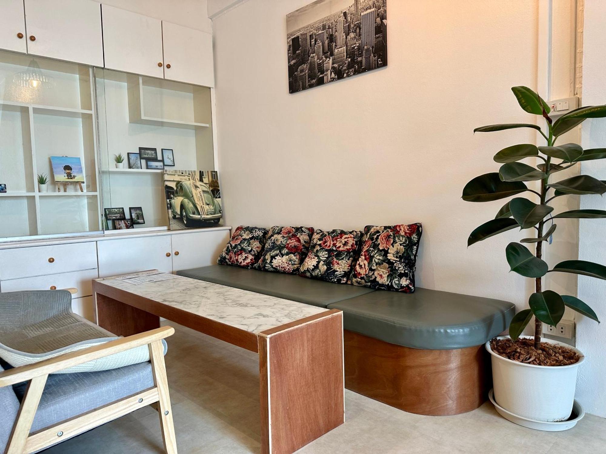 Films House Hostel Bang Saen Ngoại thất bức ảnh